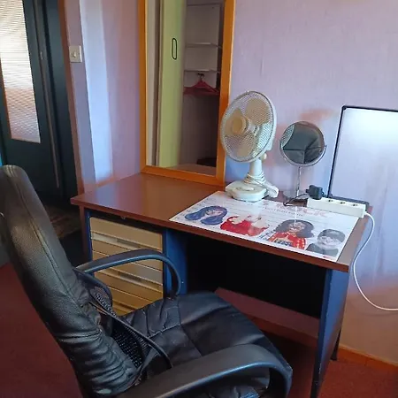 Kwatera prywatna Lit 2 Personnes Grand Bureau *